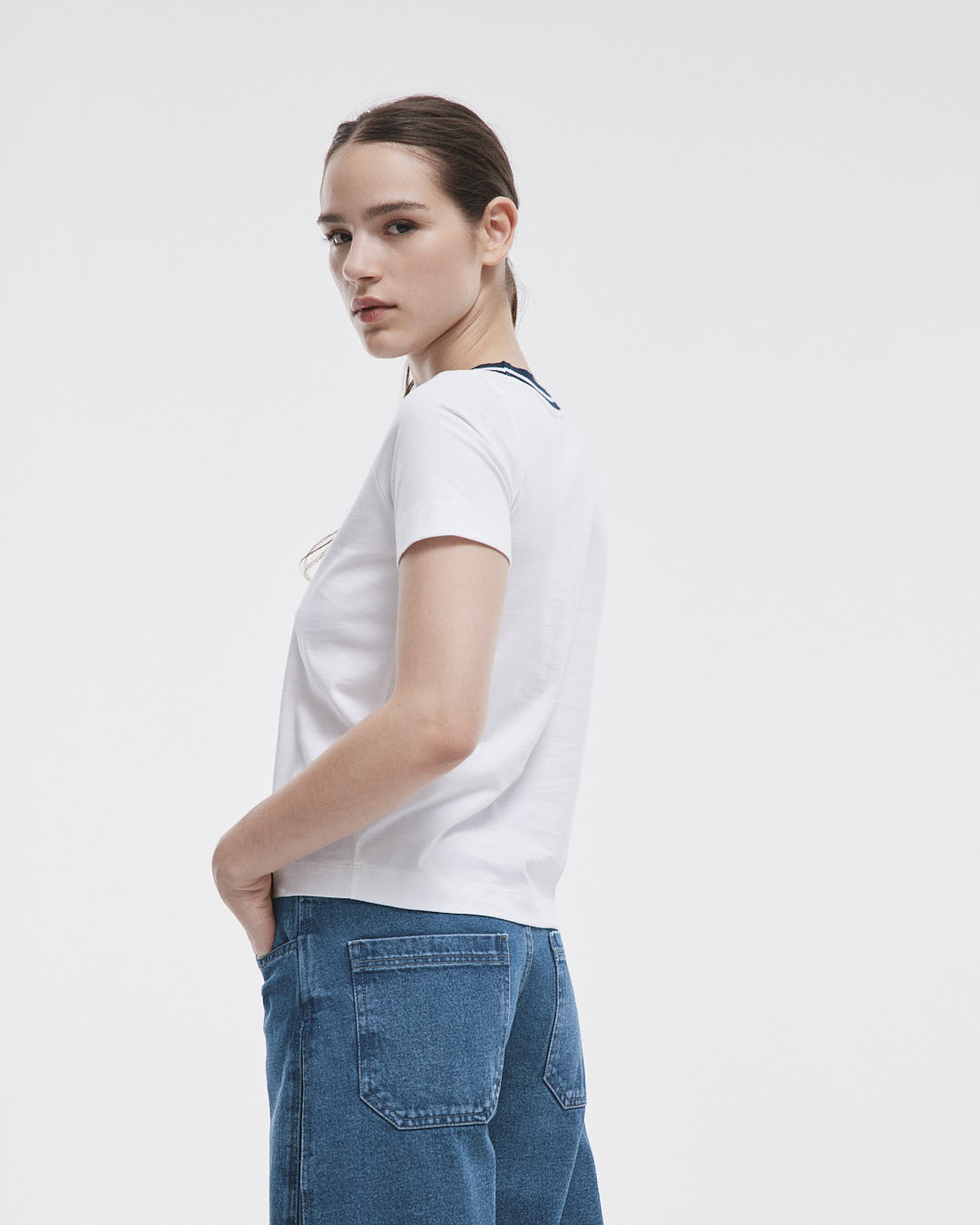 W2602681%01XS